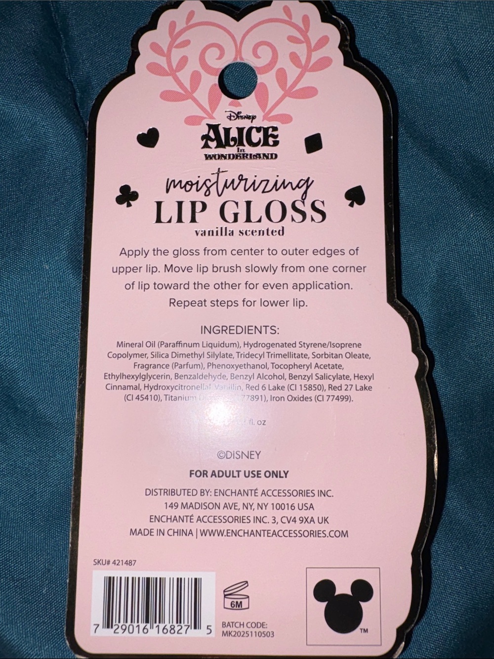 3 - Disney Alice in Wonderland Lip Set - Blue Teapot, Red Heart, & Card Deck Com - Picture 7 of 8